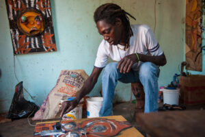 Arolando, artiste d'Abomey au Bénin